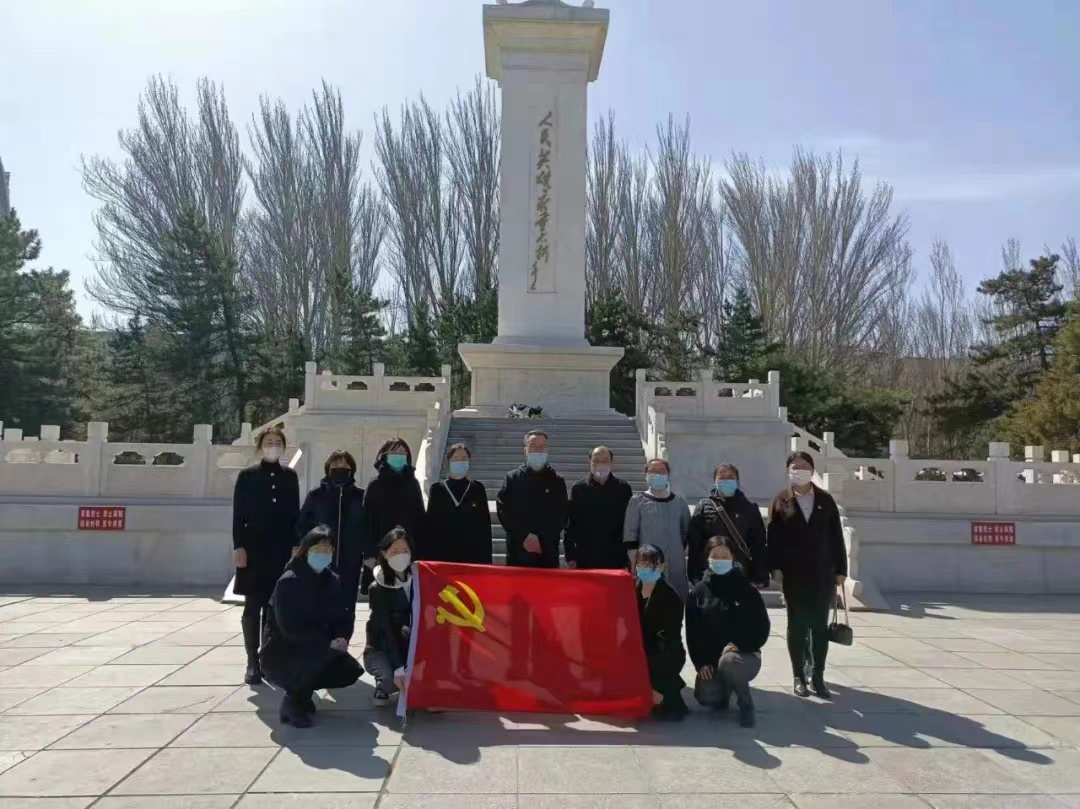 合影留念.jpg